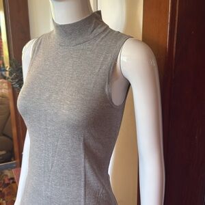 NWT chaps sizes small light summer material Gray Sleeveless Turtleneck T…